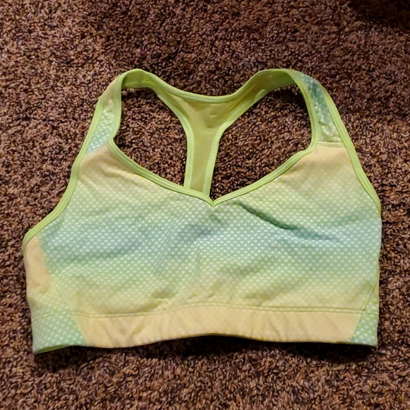 2/$8 Victoria Secret Sports Bra Size Medium - Picture 1 of 3